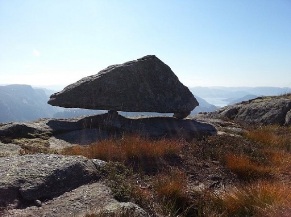 Flyttblokk Lysefjorden