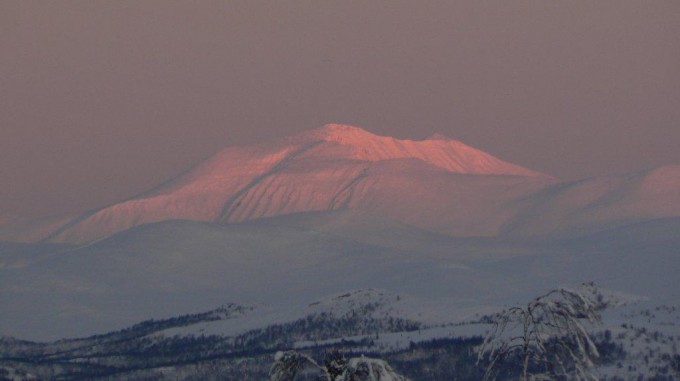 Bilde av Rondvasshøgda og Storronden. Foto Egil Martinsen
