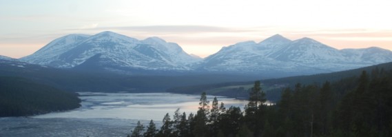 Bilde av vårnatt i Rondane tatt 20.mai 2010. Foto Hans Sollid