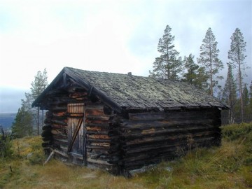 Bilde av gl bu,opprinnelig ljørbu som ill.foto. Foto JØ