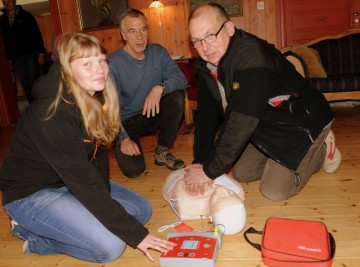 Bilde fra tdl.hjertestarterkurs 010 foto Jo Øvergaard 
