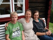 Jeg er stolt av gutta mine, sier Bente Lindstad. Foto Hans Sollid