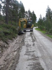 Bilde av vegreparasjon i Megrunnslia. Foto Hans Sollid