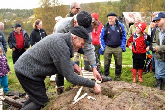 Mila tennes av kolbrennerne Per Dalåsen og Hans Sollid. Foto Ida Løchen