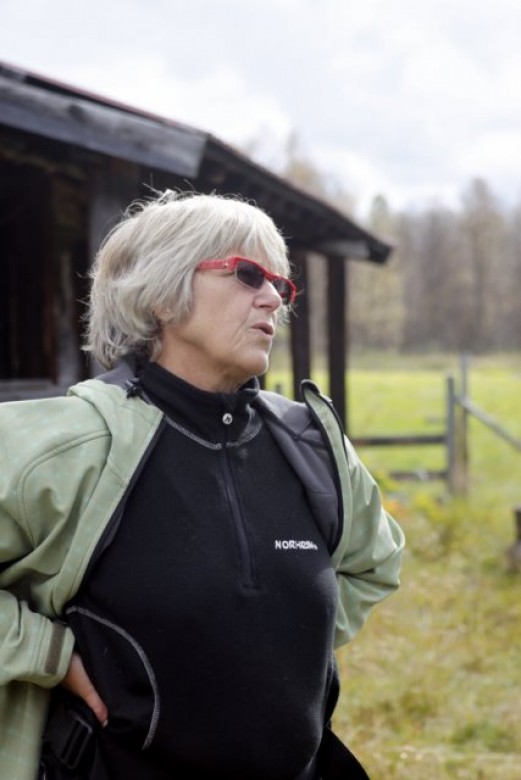 Rektor ved Sollia Oppvekstsenter og friluftsmenneske Sissel Svendsen fulgte skogdagen med stor interesse Foto Bjørn Brænd