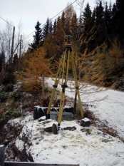 Bilde avstativ med antenne i Øverdalen. Foto Hans Sollid