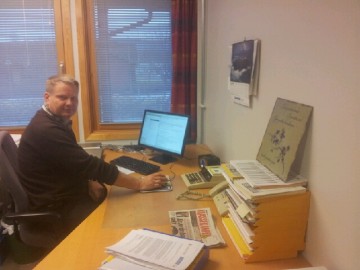 Bilde av Even i ordførerstolen foto Jo Øvergaard