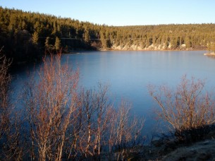 Bilde av islagt Langtjønn. Foto Hans Sollid