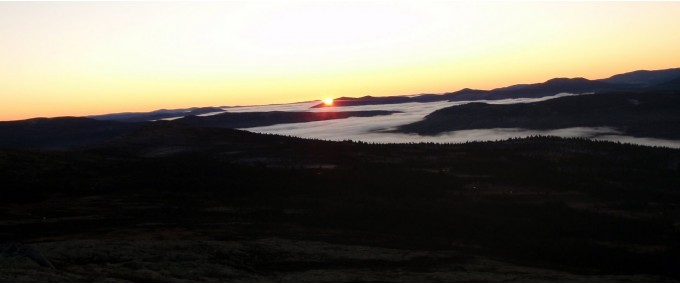Bilde av soloppgang fra Nygardseterhaugen. Foto Hans Sollid