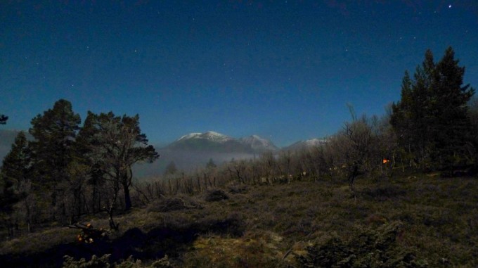 Nattbilde av Rondane. Foto Trygve Holmsen