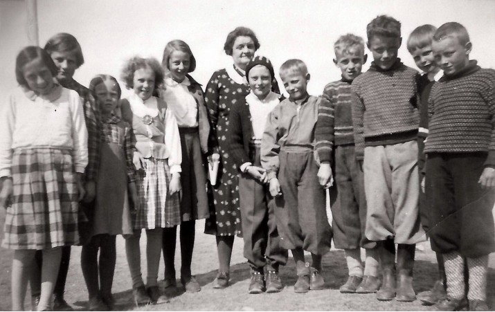Foto av skoleklassa til Borghild Wulvik