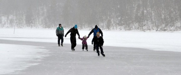 Bilde av skøyteløp på Setningssjøen. Foto Ida Løchen