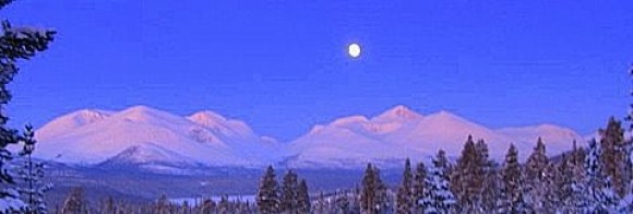 Bilde av vinternatt i Rondane. Foto Berit Gomnæs