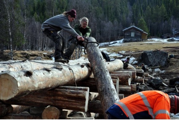 Muskelkrefter må også til. Foto Christoph på Rondane Gjestegård