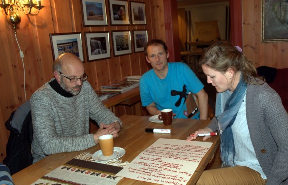 Bilde av ei av arbeidsgruppene. Foto Jo Øvergaard