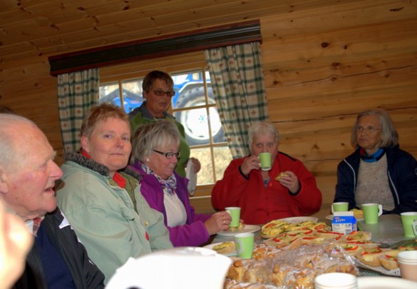 Per brænd,Anne Herud,Solveig Rønningen,Lise Andersen (stående),Anne Eggen og Berit Gomnæs foto Jo Øvergaard