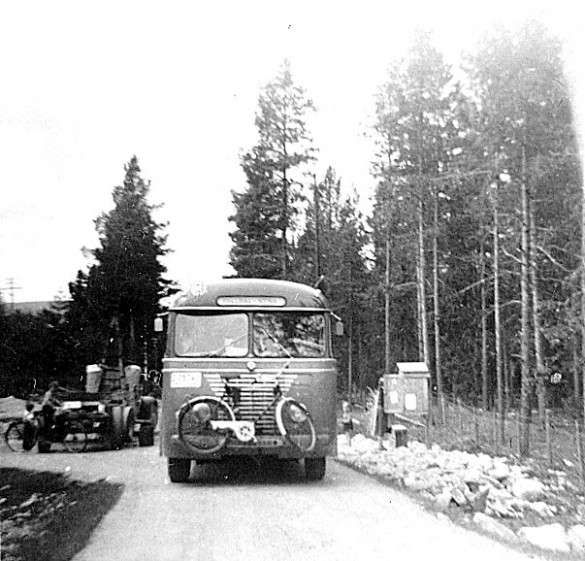 Rutebussen, stopp på Mogrenda
