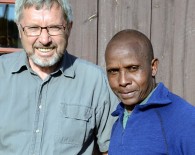 Jens Olai Jensen og Felican Oloma Foto Jo Øvergaard