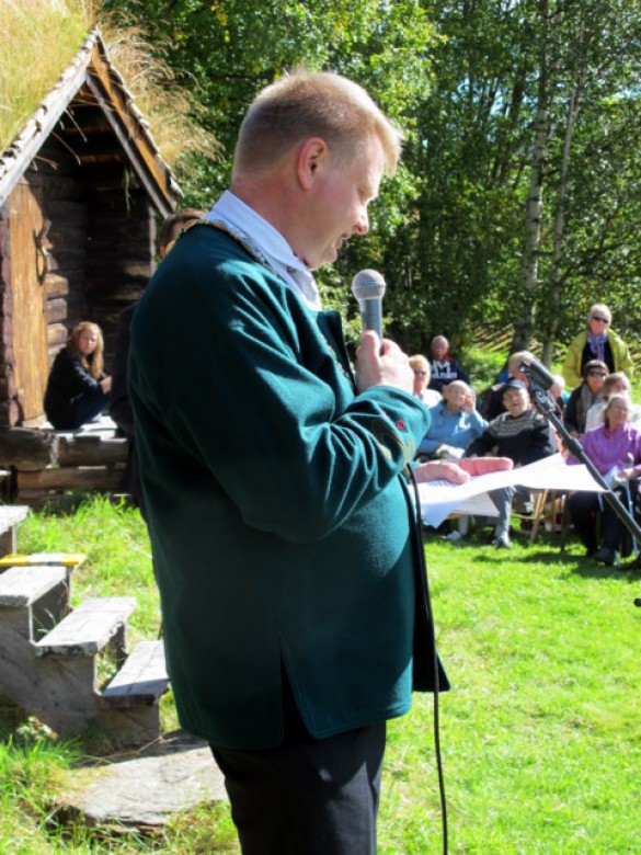Even ordfører ønsker velkommen.