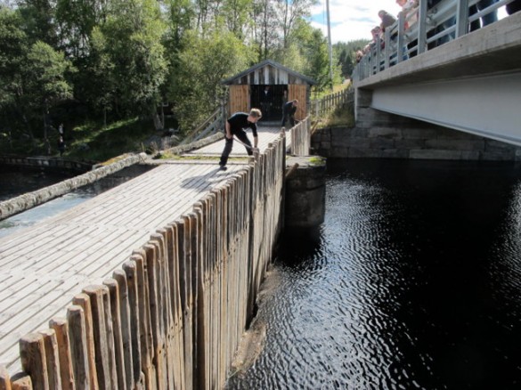 Dammslepp. Foto Hans Sollid