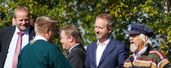 God stemning på Amperhaugen. Foto Helge Stikbakke