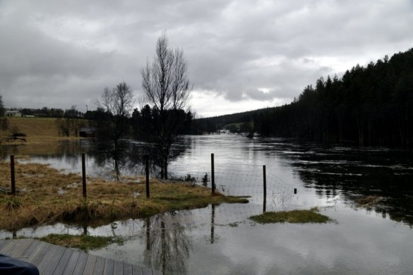 Mot Fossen og Vesl-Strømmen foto Ole Nordahl