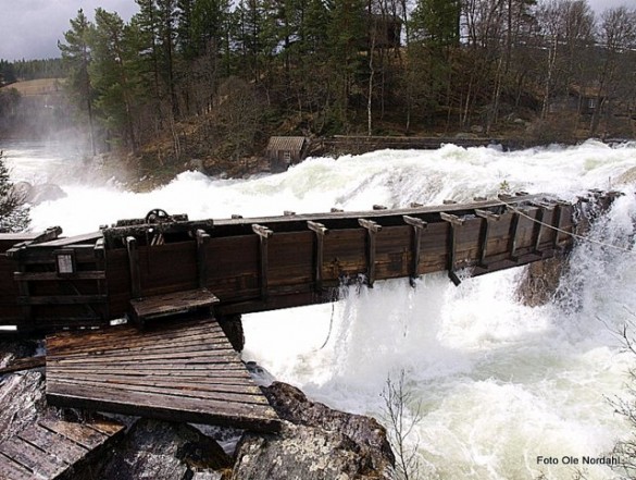 Flombilde Atnfossen