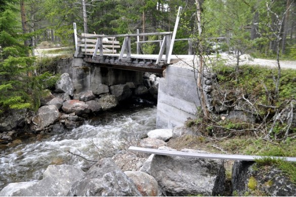 Brua over Vesl-Gryta etter reparasjonen. Foto Hans Sollid