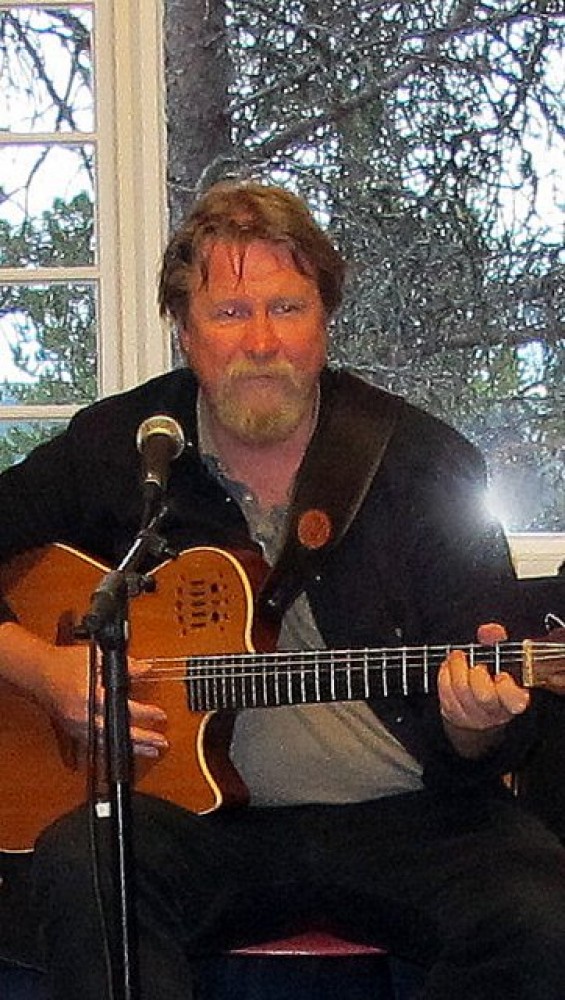 Tom S. Lund