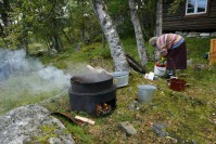 Kleskoking. Fossedagene 06.09.2009. Foto Helge Stikbakke