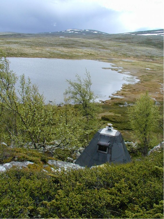 Gamme Skyvåktjønna. Foto Hans Sollid