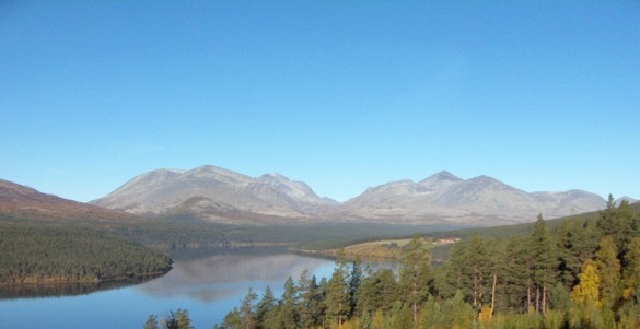 Rondane fra Solbergplassen. Foto Hans Sollid