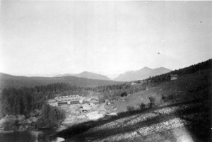 Brua ble sprengt i 1940 foto Rolf Øvergaard