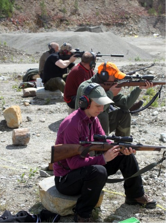 Fin trening, sosialt og trivelig er jaktskytingsopplegget i Sollia foto BB