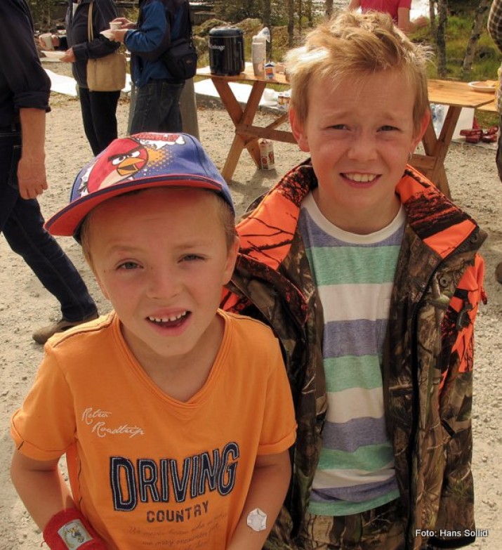 Unge som gamle i fossen