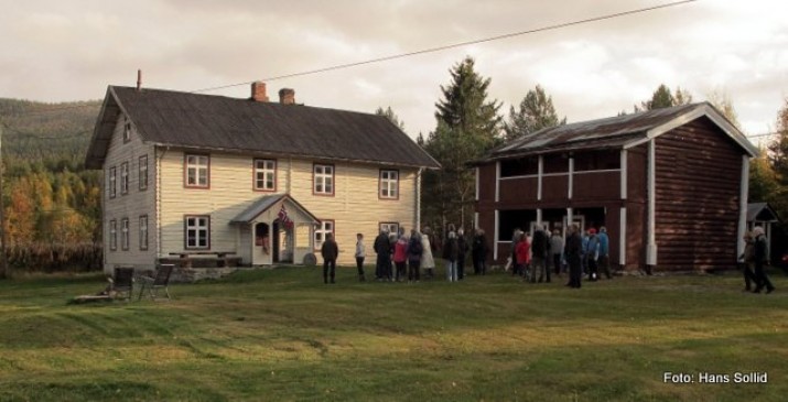 Storbekkmoen med gammelstua