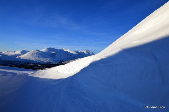 Rondane fra foten av Gravskarhøgda. Foto Arne Lohn