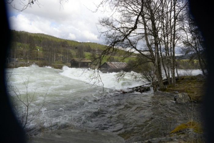 Flomstor Atnfoss foto Jo Øvergaard