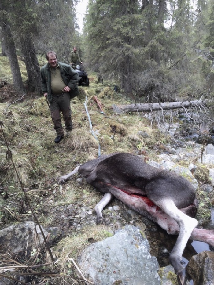 Trond Kusvehagen og Iver Riise ved egfallet foto Øyvind Arne Lien