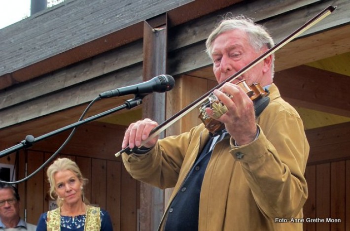 Sven Nyhus spiller Fanitullen