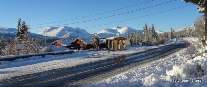 Atnasjø kafé har en unik beliggenhet mot Rondane og nasjonalutsikten