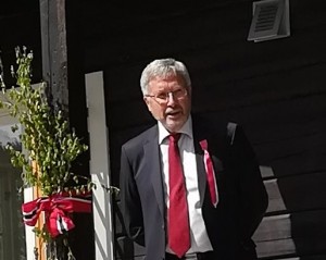 1-19 0517 Jens Olai Jensen taler på Jomsborg (1)