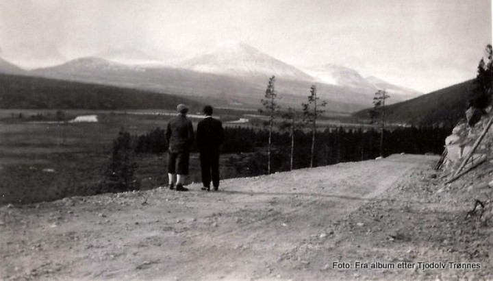 1-19 0727 nyvegen nord for Hørsa 1933-001