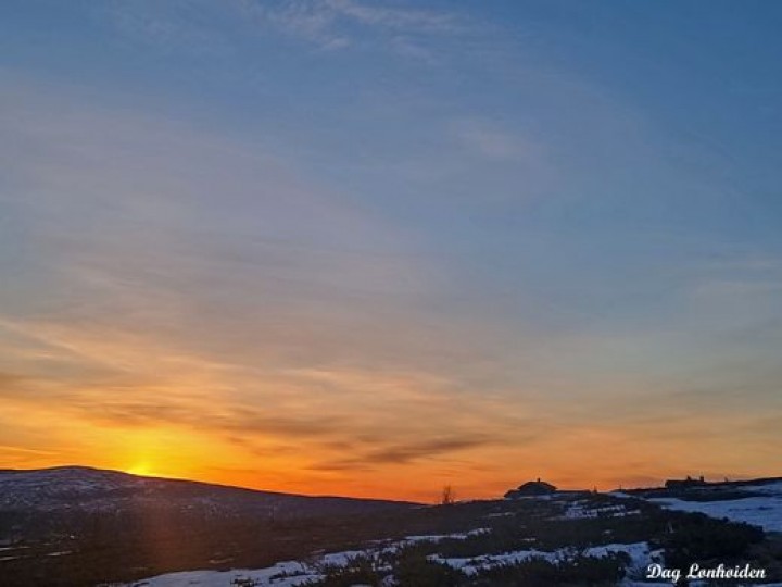 22 0428 Gunstadsetra morgensol