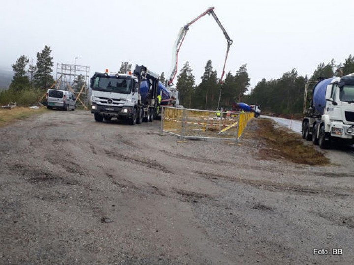 22 0527 arbeid fundament granittbilde NT